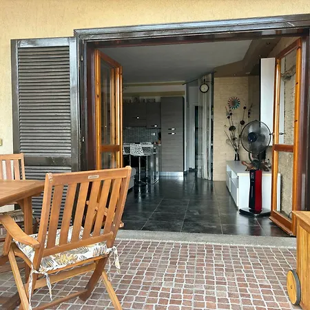 Vista Mare Con Posto Barca E Posto Auto Coperto Apartamento